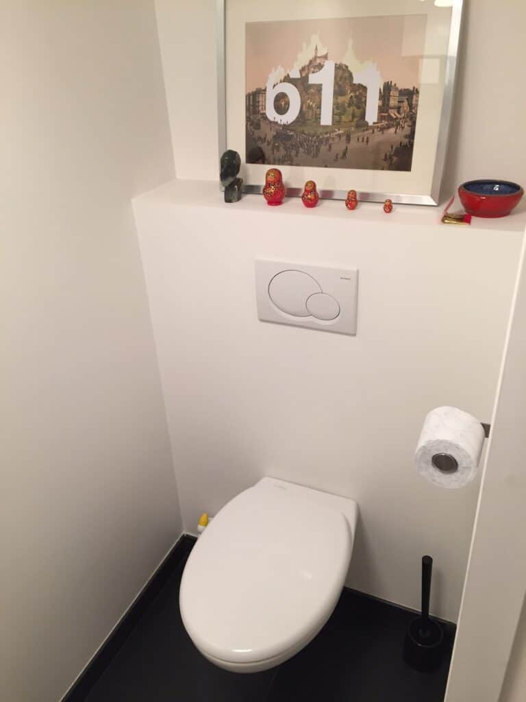 toilette-suspendu